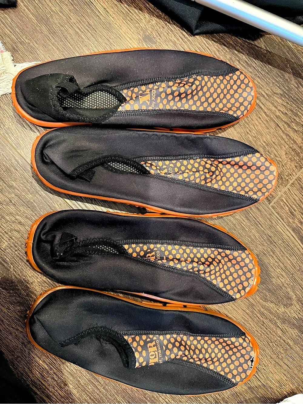 Havaianas unisex Geometric Sandals Black & Orange Size 7 and 7.5